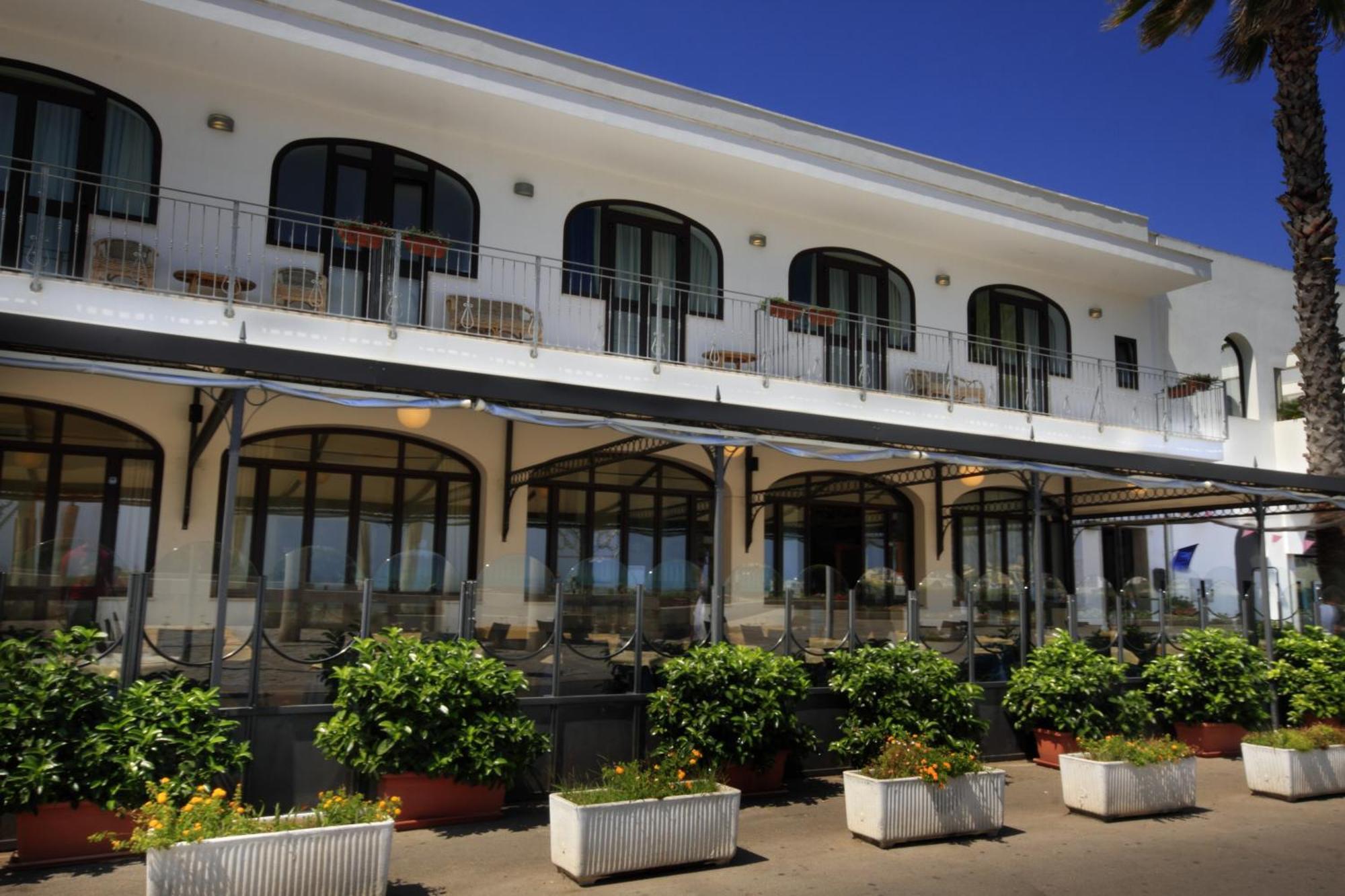 Hotel Profumo Di Mare Otranto Bagian luar foto